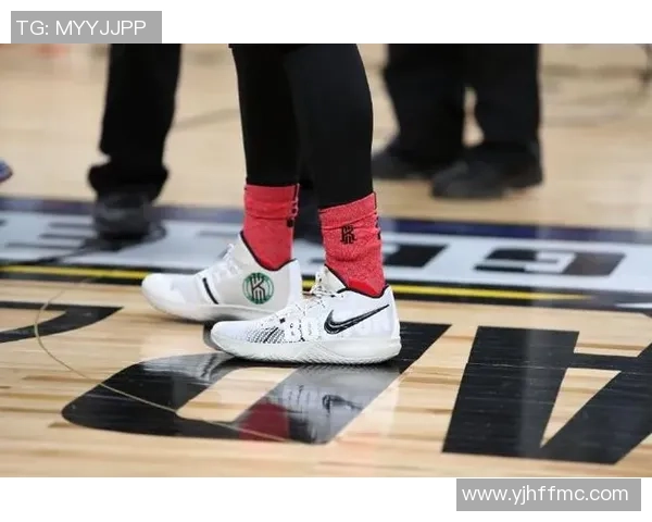 欧文新鞋发布会引发争议踩踏耐克Logo展现艺术无界限